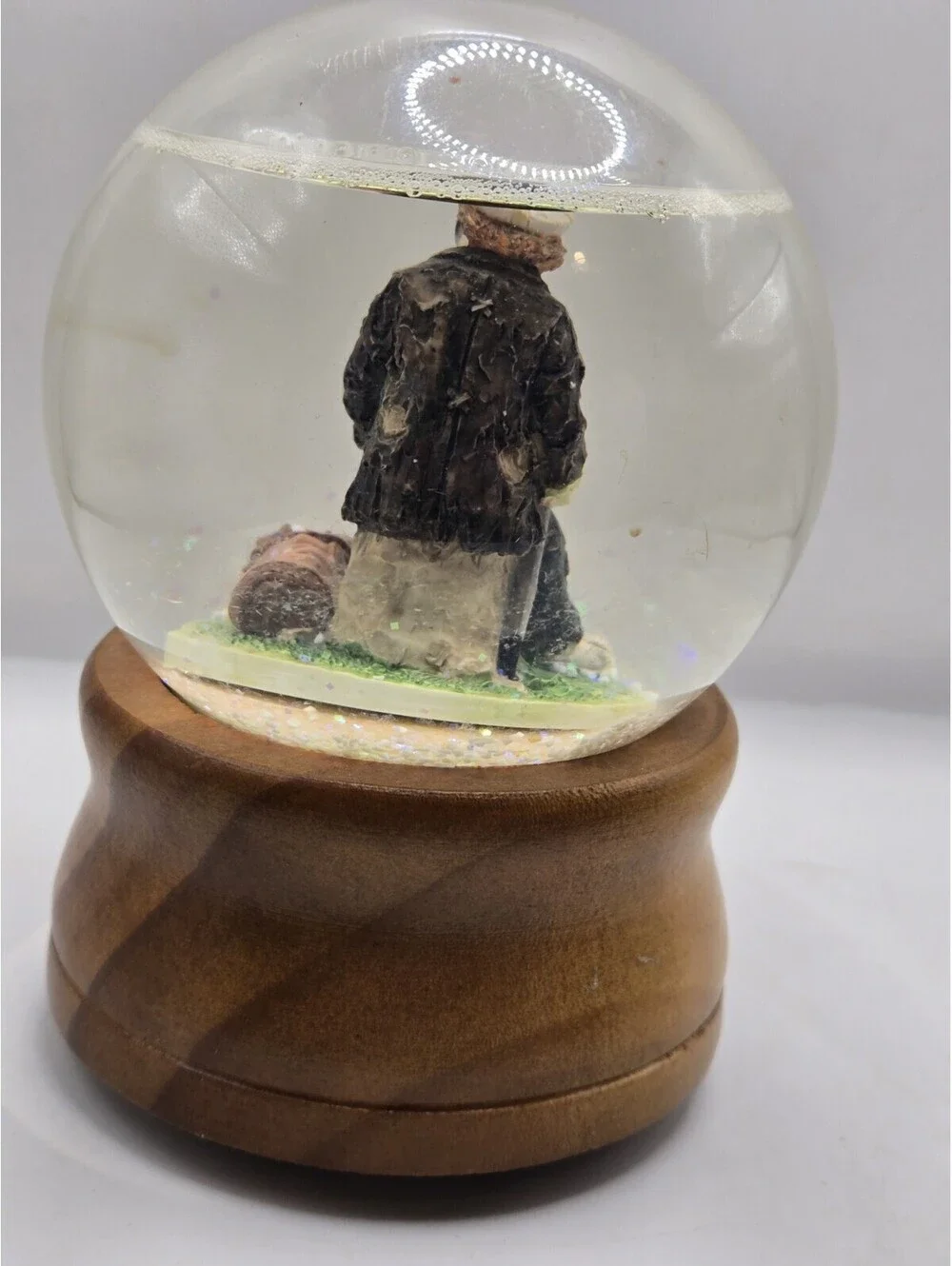 VTG Emmett Kelly Jr Where’s The Ball Clown Musical Snow Globe Music Box Flambro